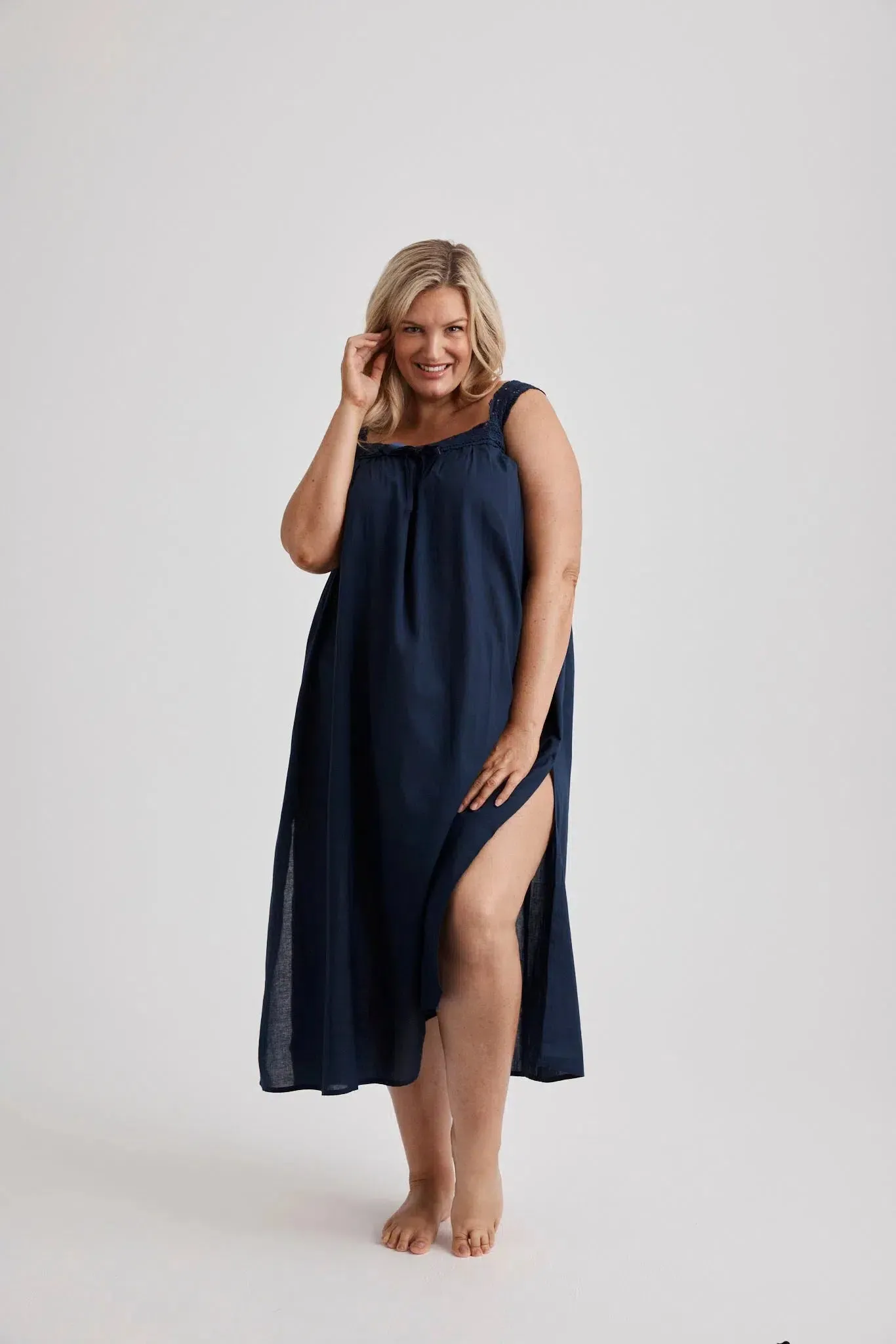 Deborah - Nightie - Mid Length - Navy